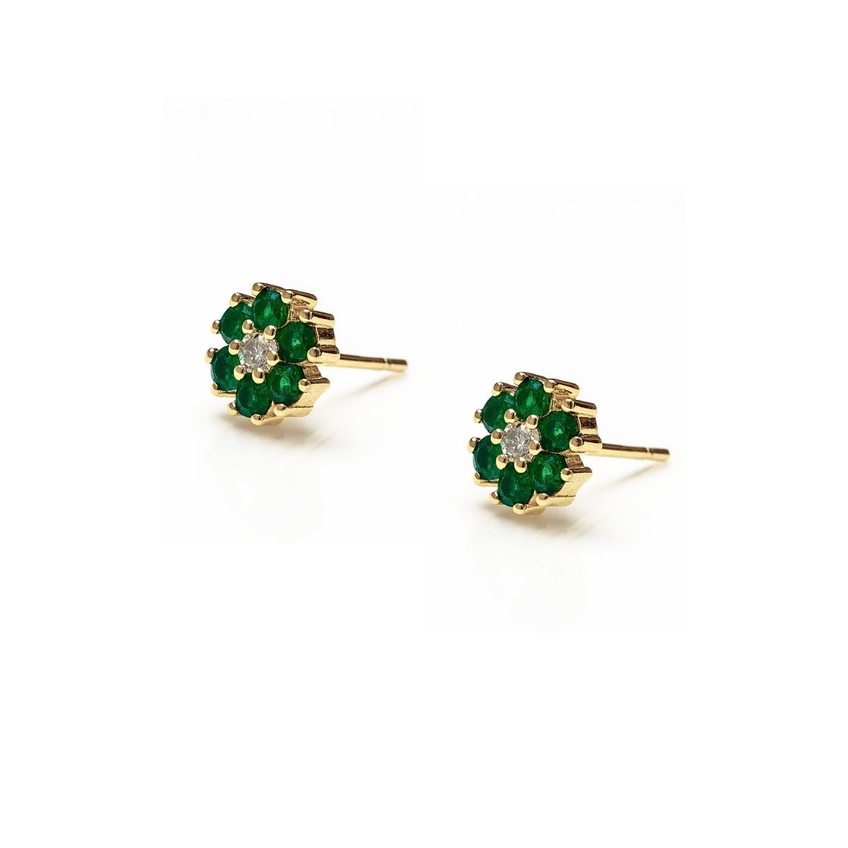 arete roseta de cristal color verde esmeralda elaborado en oro laminado de AMBAR joyería