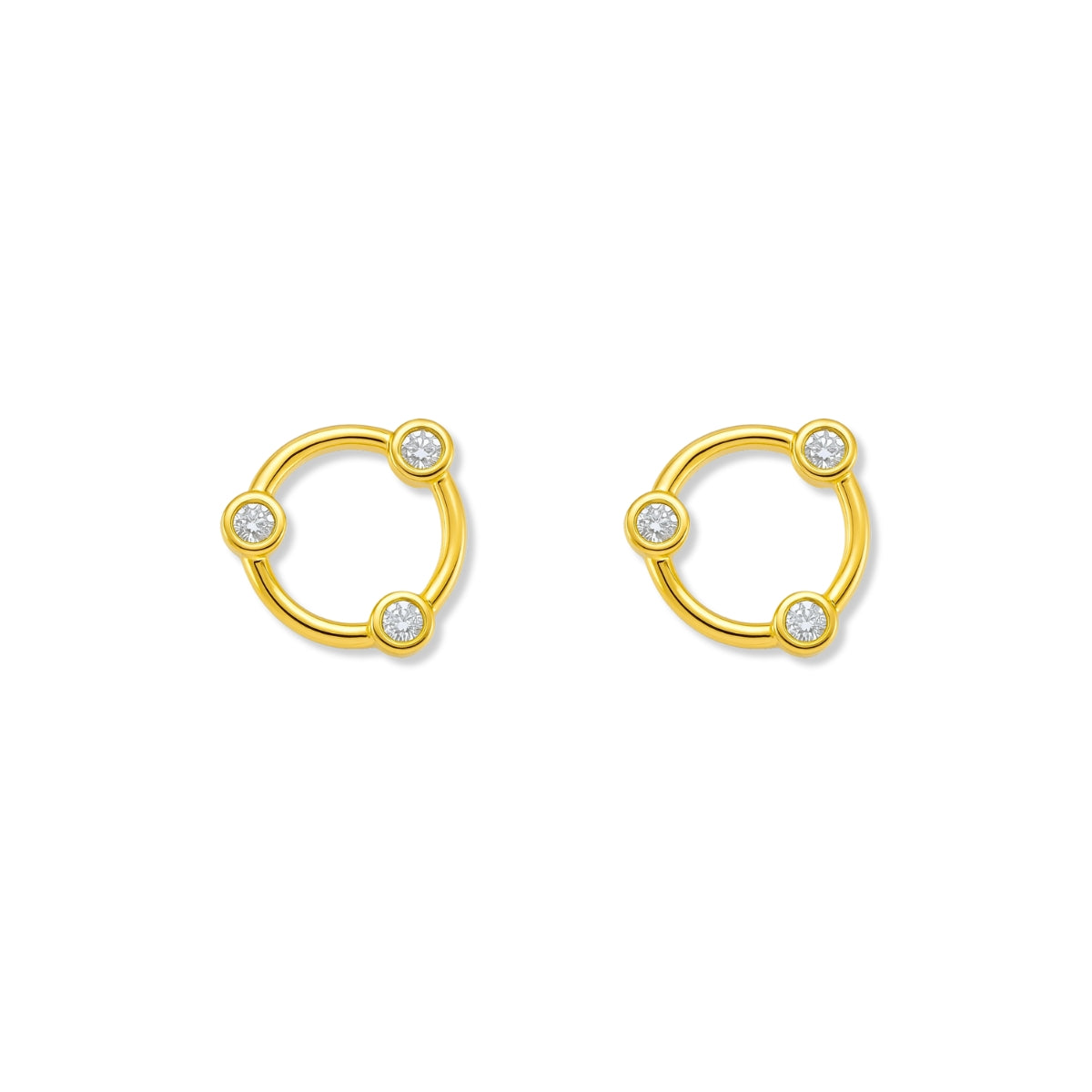 Aretes July esfera calada con cristales elaborada en oro laminado de AMBAR joyería
