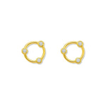 Aretes de Oro Laminado July esfera calada con cristales elaborada en oro laminado de AMBAR joyería