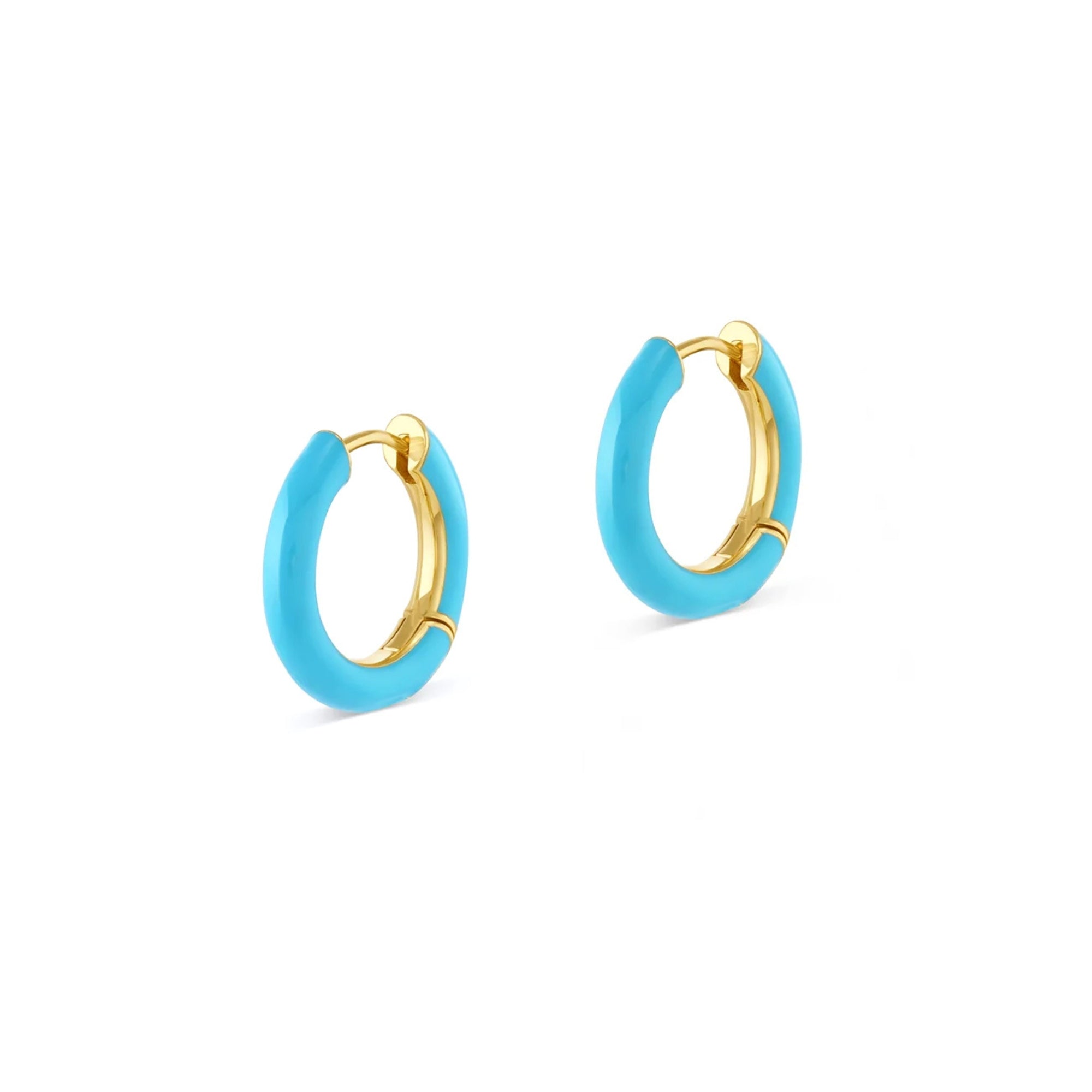 Argollas lanai turquesa enchapado en oro de 18K de AMBAR Joyería Fina