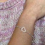 Pulsera Satelite con corazon calado y bolitas en modelo elaborada en plata 925 para AMBAR joyería