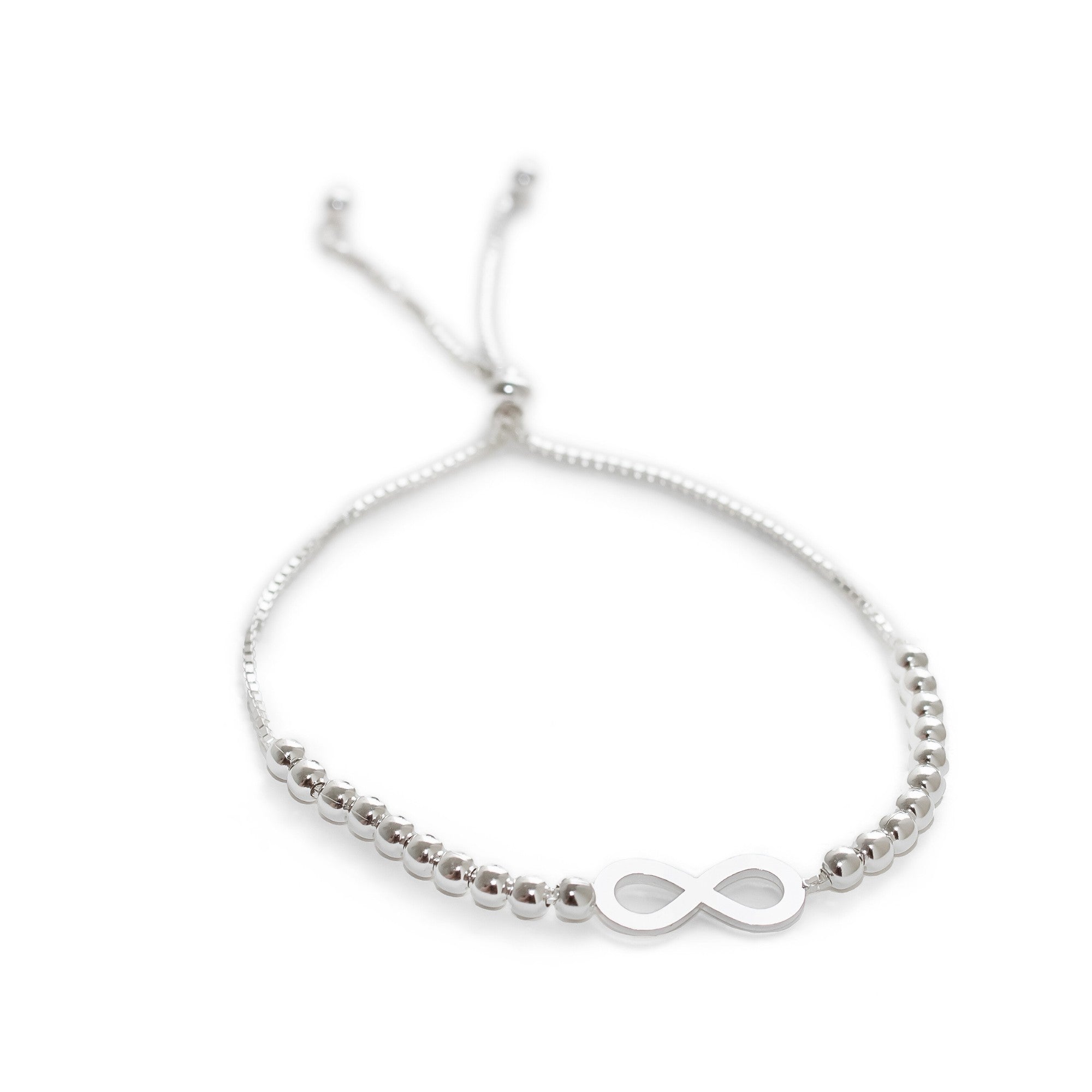 pulsera infinito al detalle con sistema regulable que se ajusta a cualquier muñeca elaborada en plata 925 de AMBAR Joyería