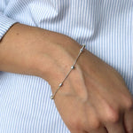 pulsera de ovalitos y bolitas moderna y versátil en modelo elaborada en plata 925 par AMBAR joyería