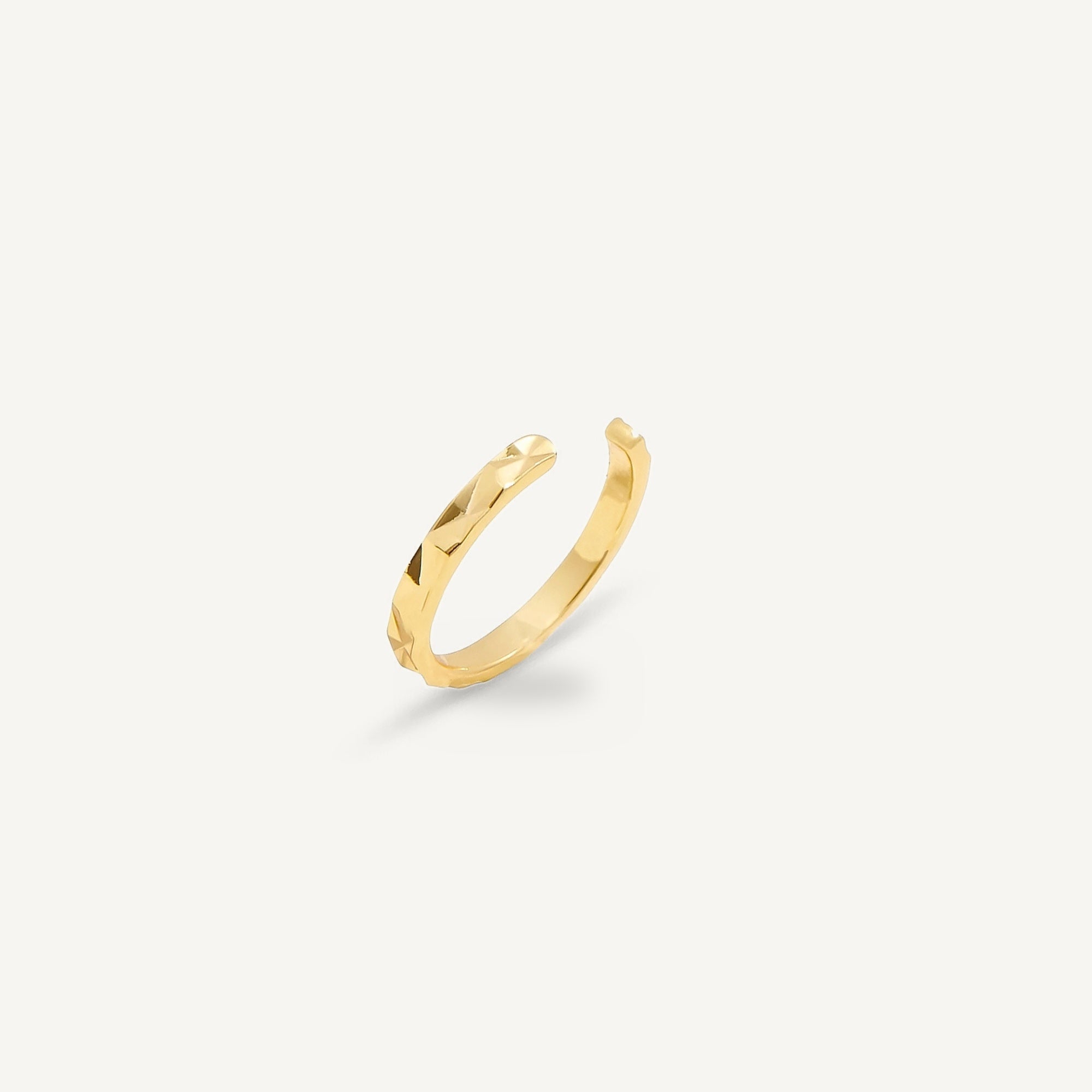 Arete Ear Cuff parker enchapado en oro de 18K de AMBAR Joyería Fina