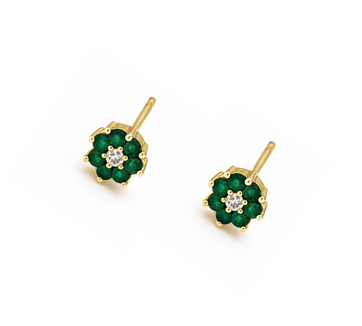 arete roseta de cristal color verde esmeralda de frente elaborado en oro laminado de AMBAR joyería