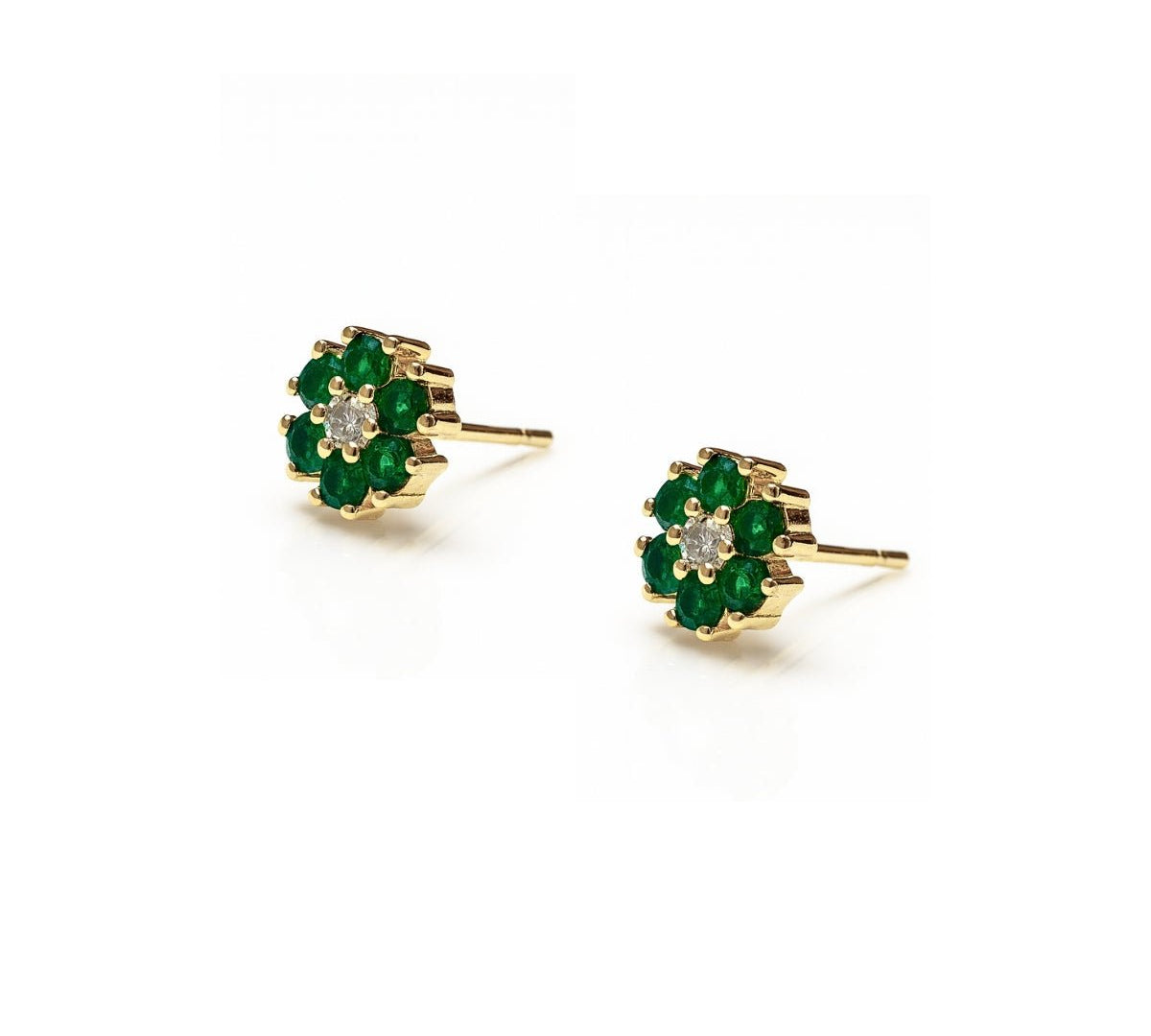 arete roseta de cristal color verde esmeralda elaborado en oro laminado de AMBAR joyería