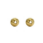 aretes canastilla con textura labrada elaborada en oro laminado de AMBAR joyería