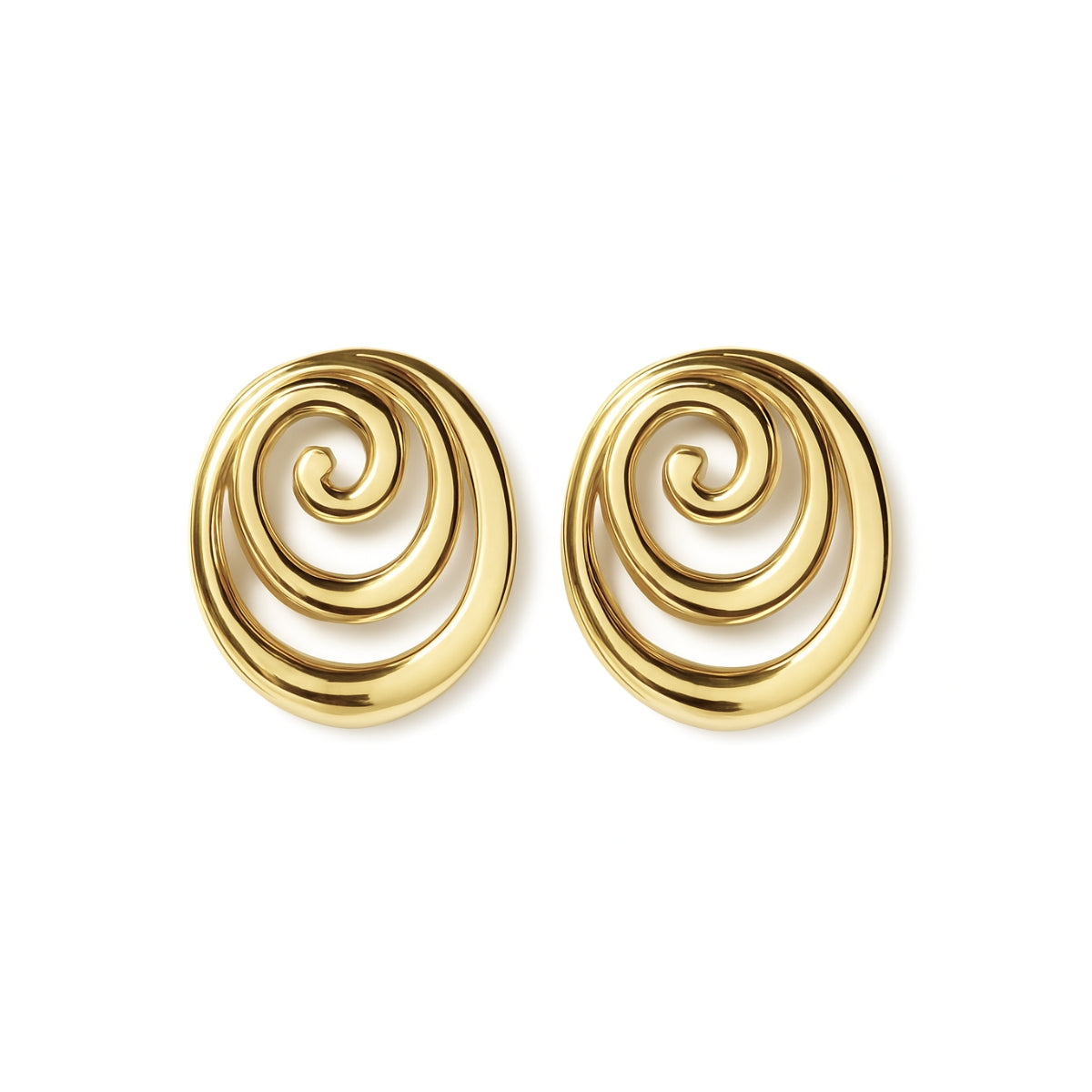 Aretes ovalados en oro laminado con diseño espiral y brillo tipo oro, estilo elegante.