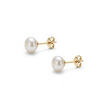 Par de aretes de perla natural blanca con base de gold filled de 14k.