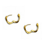 Argollas cuadradas abiertas con cierre de bisagra, diseño retorcido, en oro laminado