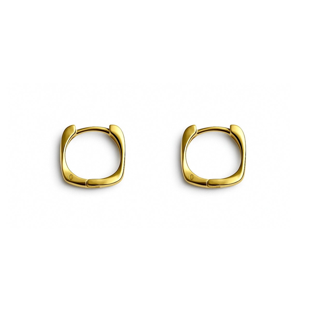 Argollas pequeñas Marina, diseño cuadrado retorcido/cordón, en oro laminado de 14mm
