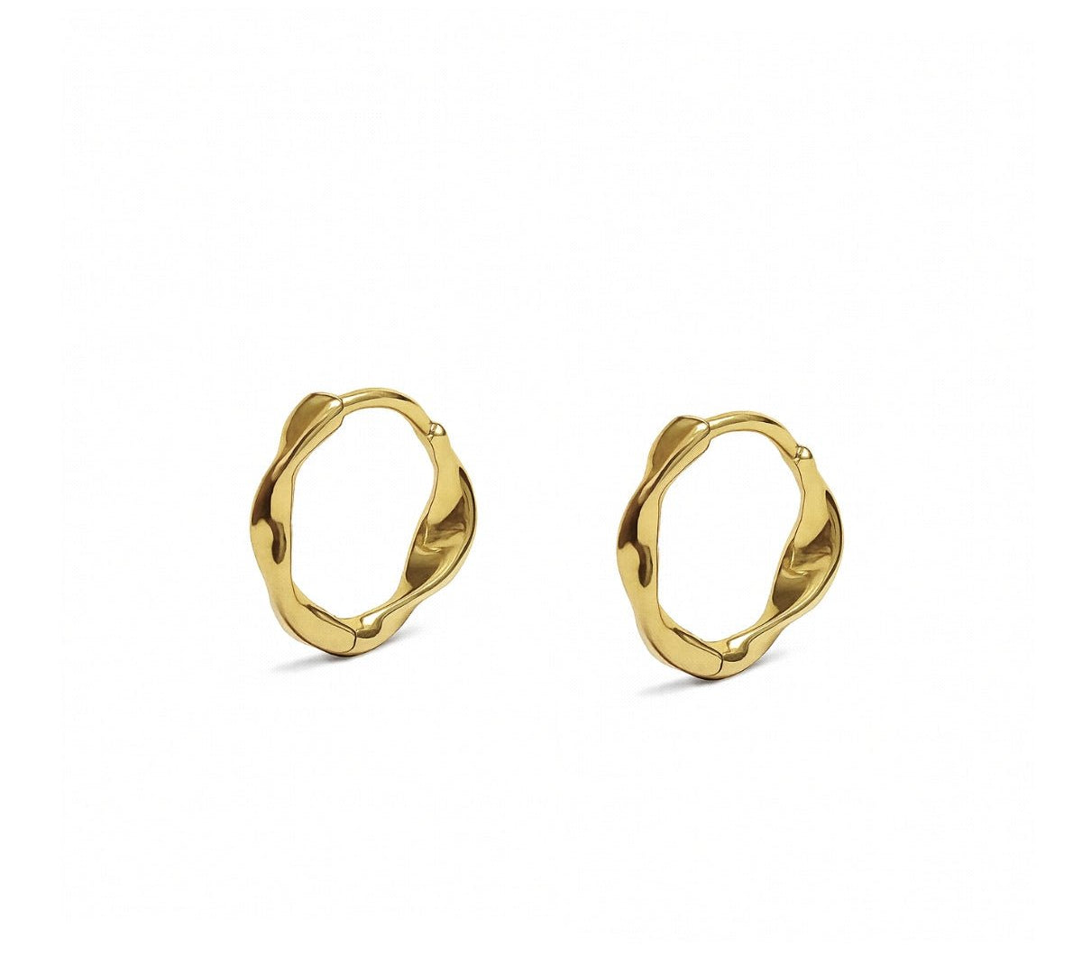 Argollas pequeñas Marina con diseño de cordón retorcido, 13 mm, de oro laminado