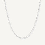 Collar de plata ley 925 con dije de dos corazones entrelazados con acabado liso y pulido.