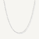Collar de plata ley 925 con dije de dos corazones entrelazados con acabado liso y pulido.
