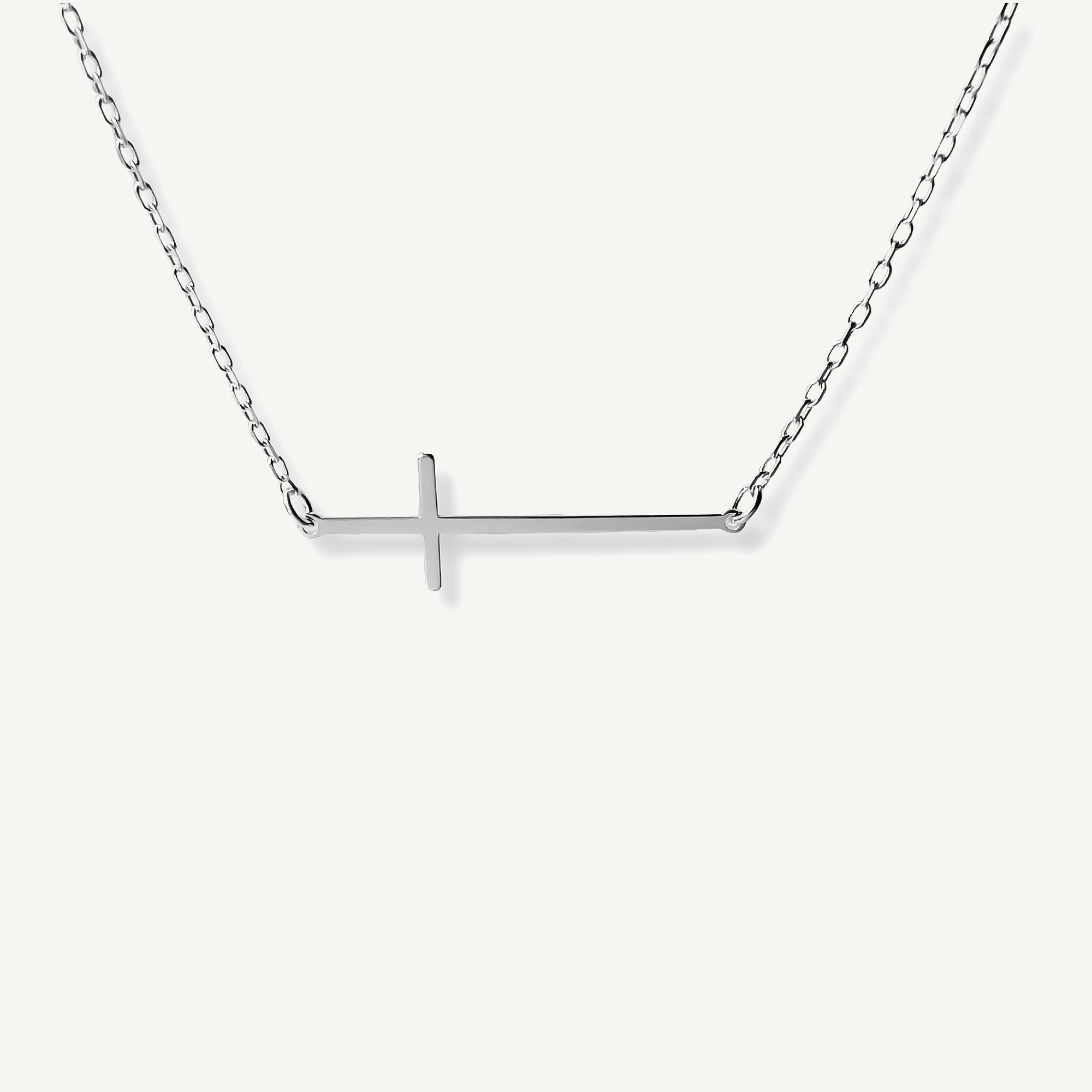 Collar Cruz Lisa de plata 925 de AMBAR Joyería Fina