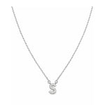 Collar con Inicial S de plata 925 enchapada en rodio y circonitas brillantes.