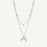 collar encpas de bolita y dije de Luna invertida elaborada en plata 925 de AMBAR joyería
