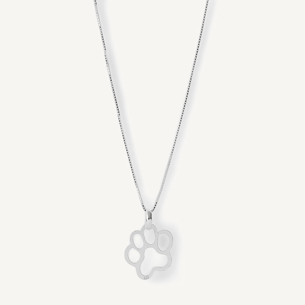 collar huellita de puppy elaborado en plata 925 de AMBAR joyería