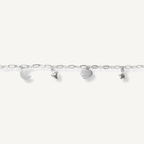 pulsera divertida con dijes de corazon al detalle diseño moderno elaborado en plata 925 de AMBAR joyería