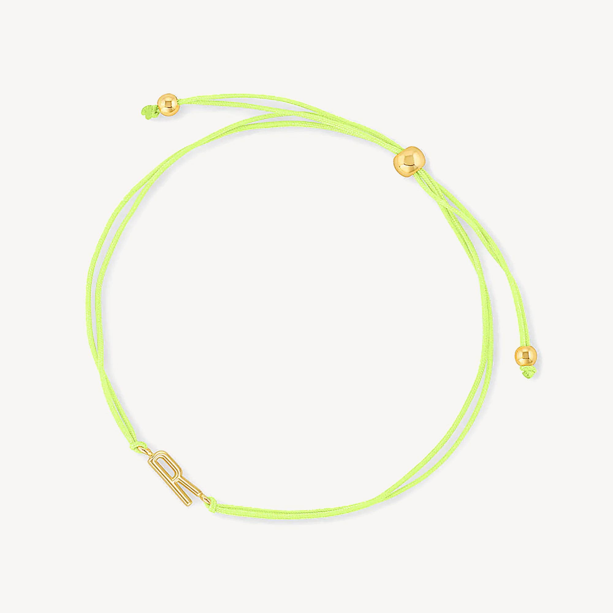 Pulsera hilo amarillo con letra c enchapada en oro 18K de AMBAR joyería fina