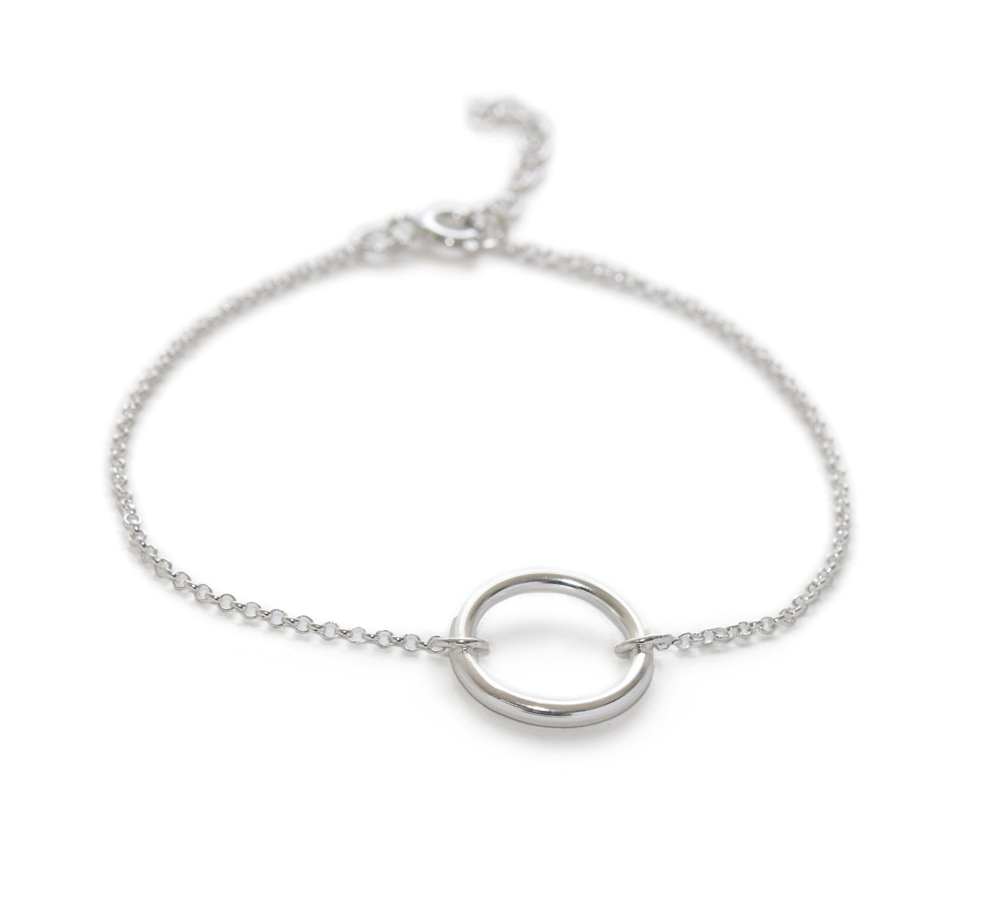 Pulsera Karma Argollada de plata 925 de AMBAR Joyería Fina