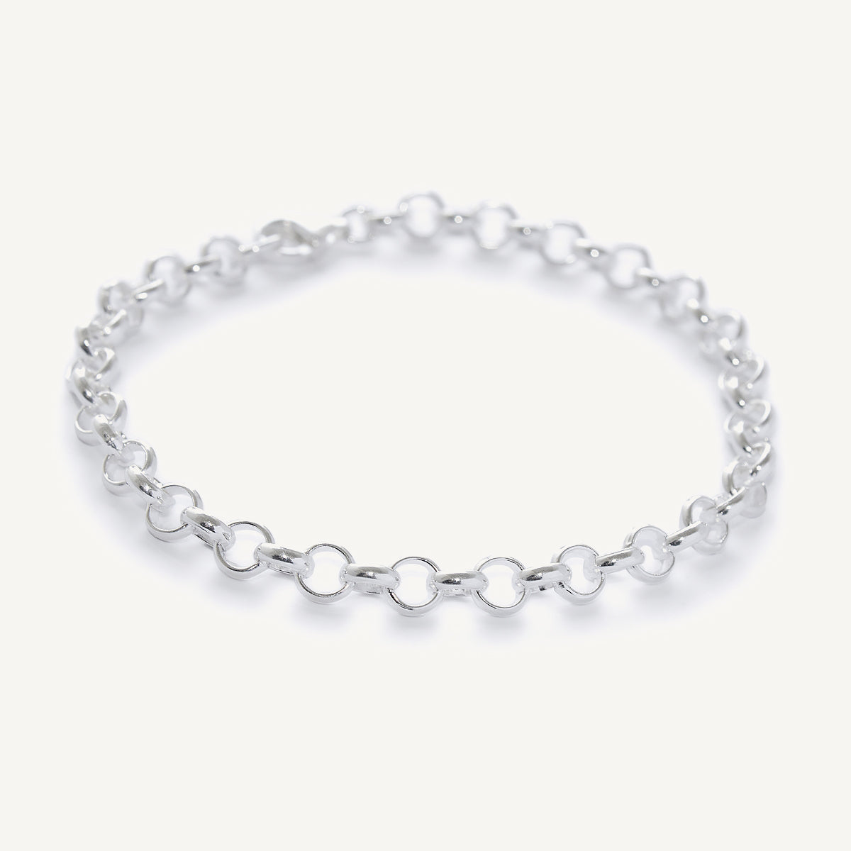 pulsera de plata 925 modelo rolo con broche langosta, modelo clasico y elegante.