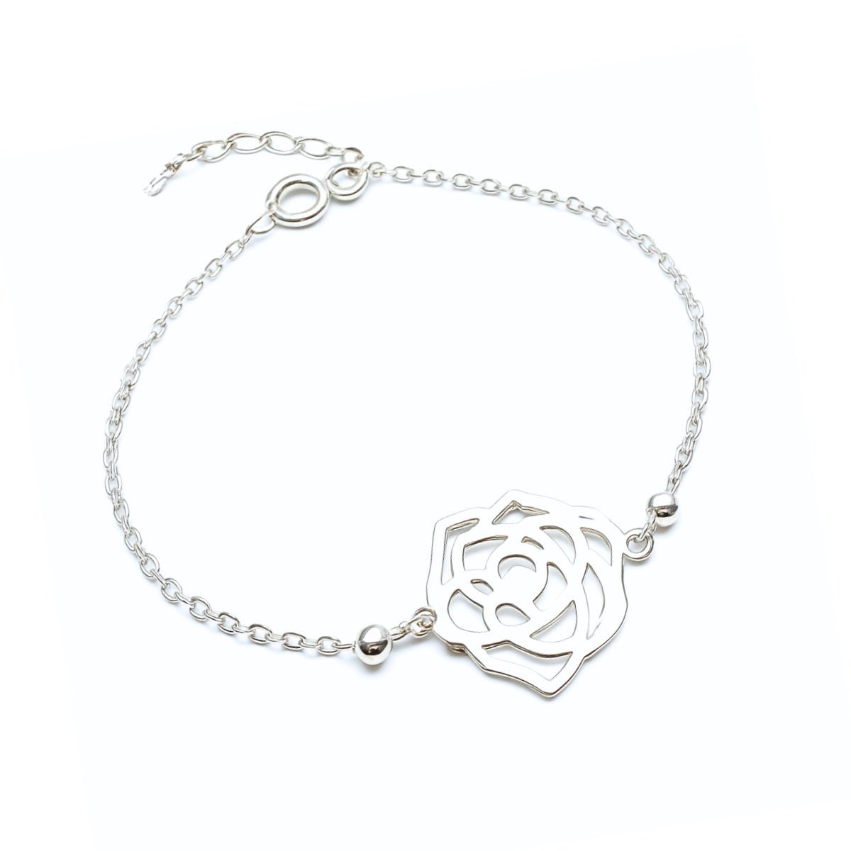 Pulsera de Plata 925 con diseño de rosa calada, longitud ajustable de 18 cm a 21 cm.